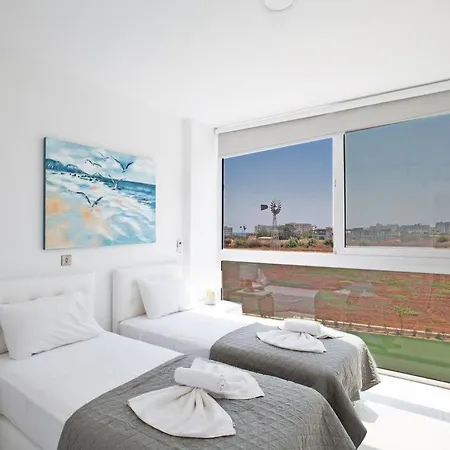 Manta Agrotikos - Stunning 3 Bedroom With Pool - Close To The