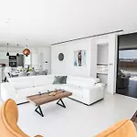 Manta Agrotikos - Stunning 3 Bedroom With Pool *