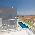 Manta Agrotikos - Stunning 3 Bedroom With Pool *