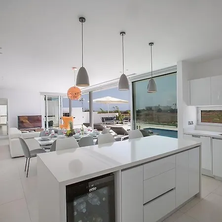 Villa Alana Aq Bp13 Protaras
